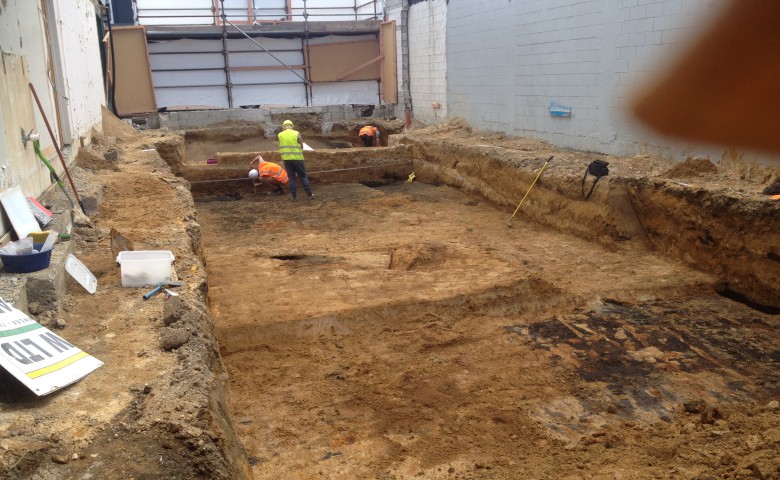 archaeologist at work constrcution site warf street tauranga