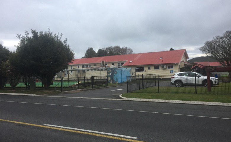 IPMS project Otepou School gate